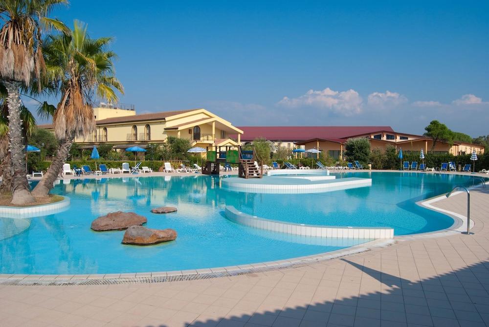 Horse Country Resort Congress & Spa - Hotel Ribot Arborea Exterior foto
