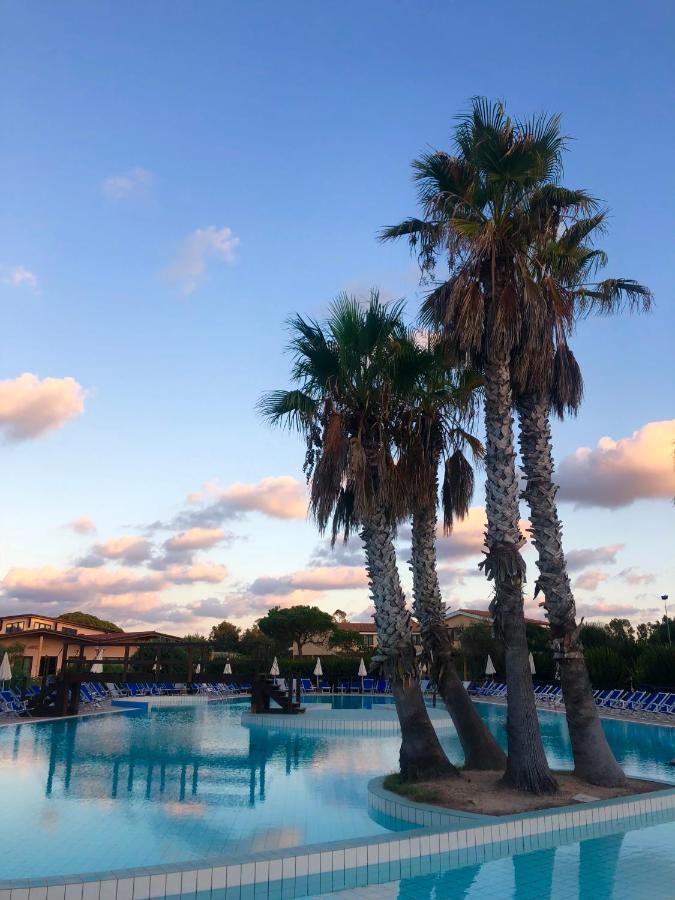 Horse Country Resort Congress & Spa - Hotel Ribot Arborea Exterior foto