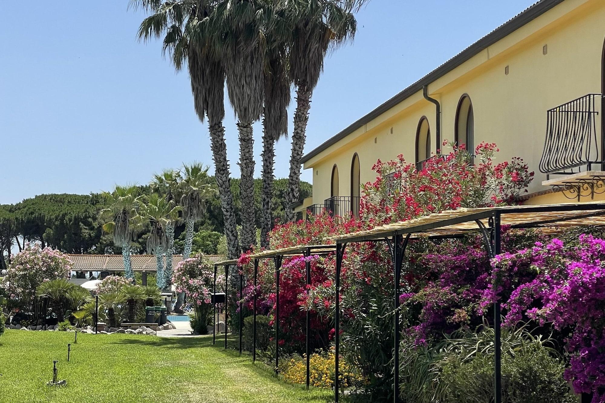 Horse Country Resort Congress & Spa - Hotel Ribot Arborea Exterior foto