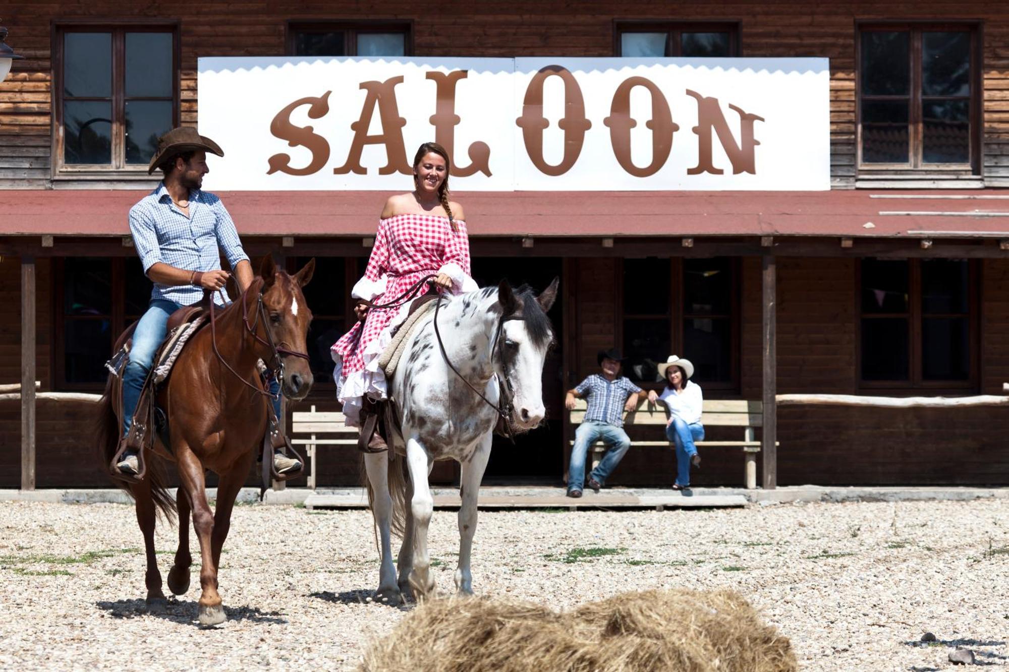 Horse Country Resort Congress & Spa - Hotel Ribot Arborea Exterior foto