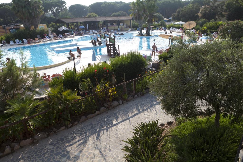 Horse Country Resort Congress & Spa - Hotel Ribot Arborea Exterior foto